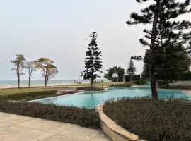 Boulevard Tuscany Cha Am Hua Hin by Bird of Paradise，位于Ban Nong Chaeng的酒店
