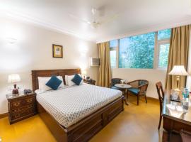 Hotel Ajanta - Colonial Charm Award Winning Luxury Hotel in the Heart of the City，位于新德里的酒店