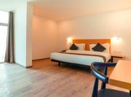 Super Townhouse Hotel Royal Adress Nearest Parthala Chowk，位于Indirapuram的酒店