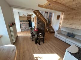 La Casa del Zio Bepi，位于Bedollo的酒店