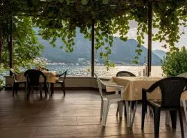 Studio Scala in a seaside house