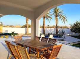 Villa Les Étoiles, Djerba，位于El Guecheïne的酒店