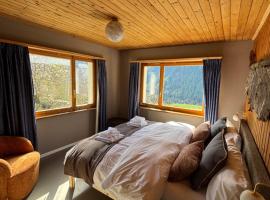 Familiehotel La Randulina，位于Ramosch的酒店