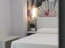 Harmony Tropea Rooms & Suites，位于特罗佩阿的酒店