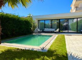 White Beach Villa 2 - Luxury，位于维利波吉的酒店