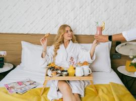 New Hotel Piscine Wellness & Spa，位于卡萨布兰卡穆罕默德五世国际机场 - CMN附近的酒店
