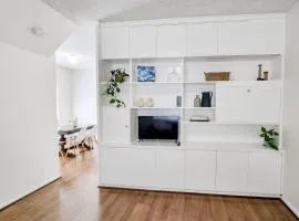 Central Simmons Apartment Wagga