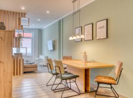 Alte Teestube Schmidt 59 Rechts，位于诺德奈的带泳池的酒店