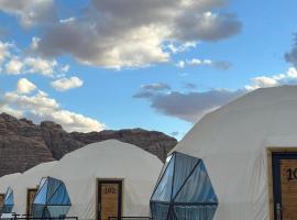 Lucas Camp Wadi Rum，位于瓦迪拉姆的酒店