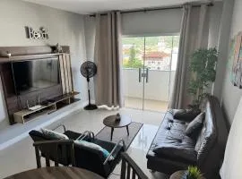 150m da Praia Pereque, 3 quartos, Amplo e Aconchegante