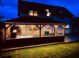 Lairig Ghru Lodge，位于阿维莫尔的酒店