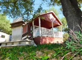 Sun Outdoors Lake Travis Tiny Home