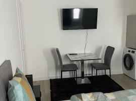 Studio meublé centre-ville Payerne，位于帕耶讷的酒店