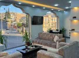 Petra Rocks Hotel
