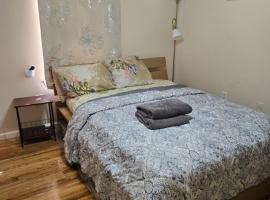 Honey queen room 5，位于纽瓦克的酒店