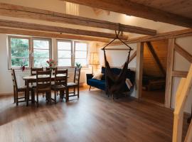 Kamienny Zakątek w G&oacute;rach Bystrzyckich，位于Wyszki的海滩酒店