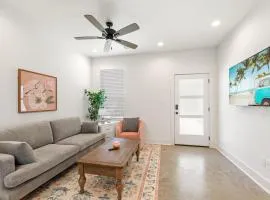 Roux House Cajun Luxury Prime Location