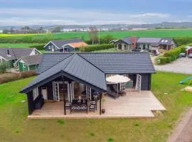 Exclusive Holiday Home From 2024 Near The Beach