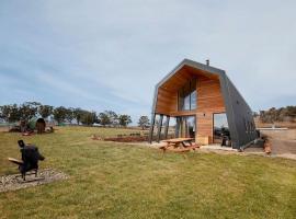 Avonside Alpine Estate 1 - Jindabyne，位于Coolamatong的农家乐