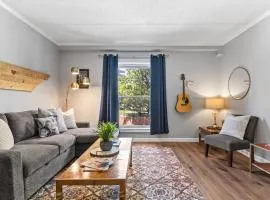 Famous MUSIC ROW 1 Bedroom Condo with FREE Parking and Pool