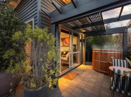 Queenstown Hot Tub Apartment，位于弗兰克顿的酒店