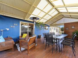 Bayhaven- Best deal 4 bedroom 2 bathroom getaway，位于Port Moonta的酒店