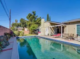 Just The Two Of Us -Romantic Pool View And Private Entry Sleeps 2 Near CSUN CSUN