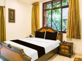 Super Townhouse Oak Prabhat Road