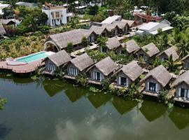 Bungalow Ven S&ocirc;ng，位于Ấp Ph&uacute; H&ograve;a (2)的带泳池的酒店