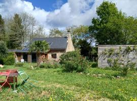 Chambre paisible avec jardin à la campagne en Finistère sud，位于Scaër的酒店