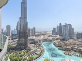 Luxury 4BR Full Burj khalifa & Fountain View, 1Gbps, PS5