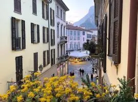 Lecco via Roma