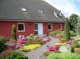 Fewo Kiefernweg，位于Sehlen的酒店