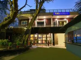 FabHotel Under Bridge - Near Nizamuddin Railway Station