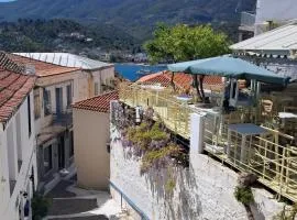 La casa Historical center of Poros