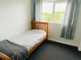 Private room seaside with shared facilities