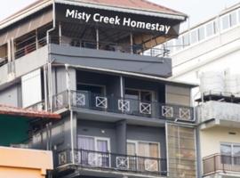 Misty Creek Homestay，位于瓦尔帕莱的酒店