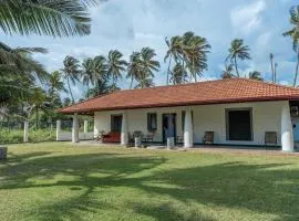 Beliwatta Beach Villa Talalla