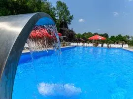 DENY INN Funland