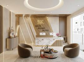 Bách Khang Hotel，位于Hà Cái的酒店