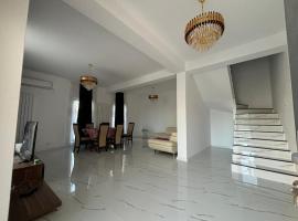 Lux Vila Lake，位于奥维迪乌的酒店