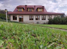 Hotel Winnica Maria Anna，位于Czudec的酒店