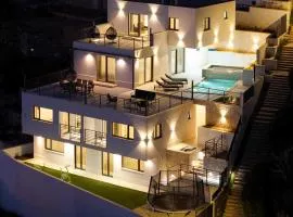 Stunning Home In Celina