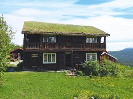 Koselig tømmerhus på gammel gård i Skåbu，位于Graupe的酒店