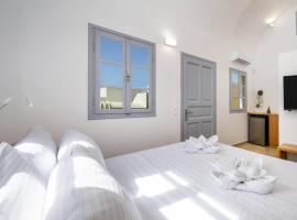 Hillside Elegance，位于费拉的带停车场的酒店