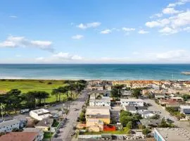 Spacious 5BR Coastal Retreat - 8 Beds Beach & Golf