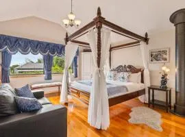 StayAU Bayview Candlewick Suite SPA in Dandenong