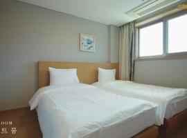 STX Resort，位于Mungyeong的度假村