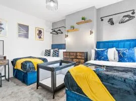Stylish Birmingham Apartment For Groups, Family & Work