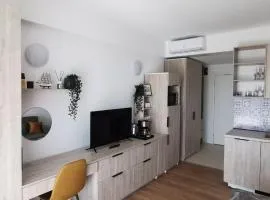 Sunset of the Seas - Blaxy